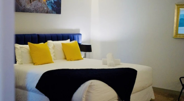 Семейный люкс Luxury с 2 комнатами Bay of Fires Holiday Suites - Town Centre