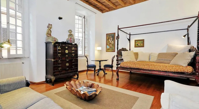 Monti Colosseum House Apartment, Забронировать Апартаменты/квартира Рионе Монти Рим, рядом с Посольство США в Риме