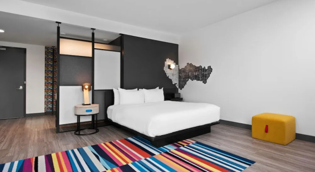 Двухместный номер Aloft by Marriott Kansas City Country Club Plaza