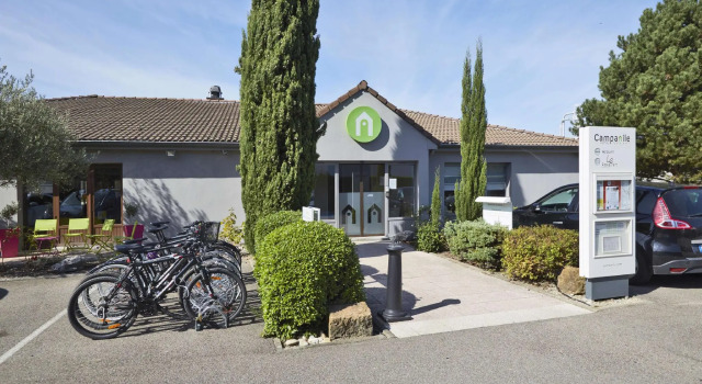 Кровать в общем номере Campanile Lyon Sud Feyzin