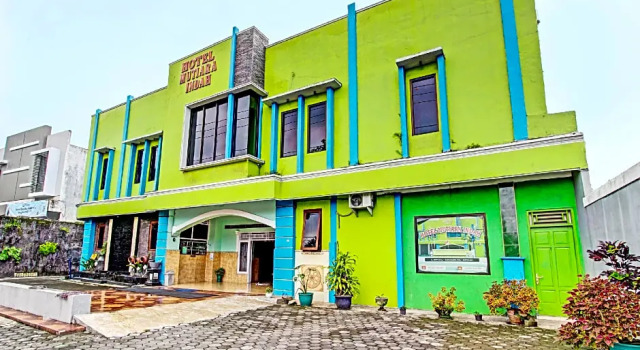 SPOT ON 92445 Mutiara Indah Hotel, Prenota Hotel Hotel a Klaten con parcheggio, Parcheggio