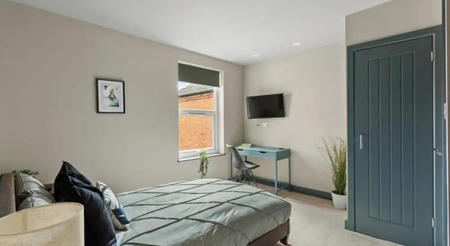 Room 5 25 Meriden Street, Забронировать Отель Отели Англии 3 звезды, 3*