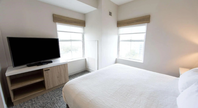 Двухместный люкс c 1 комнатой Hilton Garden Inn Savannah Historic District