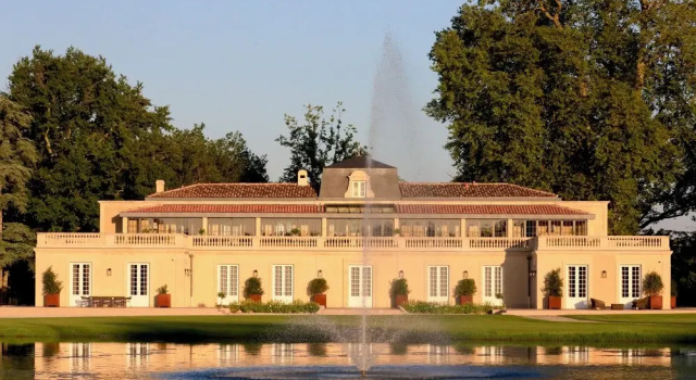 La Chartreuse de Dauzac, Book Hotel Hoteller i Medoc med parkering, Parkering