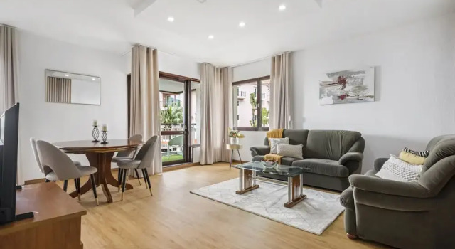 Summertime Stay by Homie, Rezerwuj Apartament Funchal Madera, w pobliżu CityBubbles