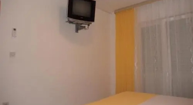 Jandric Apartments, Prenota Appartamento Hotel a Isole Quarnerine con parcheggio, Parcheggio