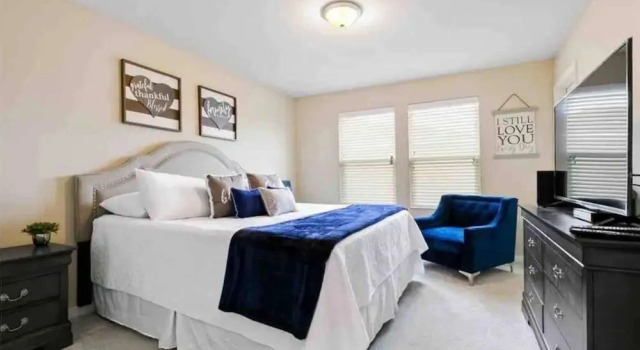 Super Chic-4 Bedroom Townhome IN Disney Area