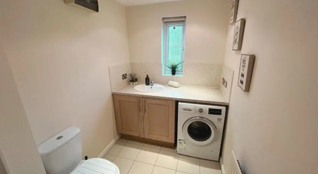 Коттедж Lovely 3-bed House in Solihull