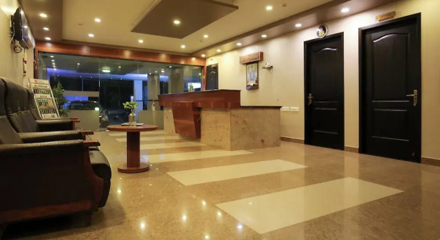 Philomena Hotel & Apartment
