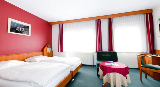 Трёхместный номер Standard Hotel Christophe Colomb