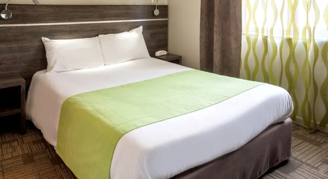 Номер Comfort Logis Hôtel Les Voyageurs