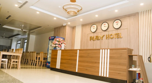 Ruby Hotel Cat Ba