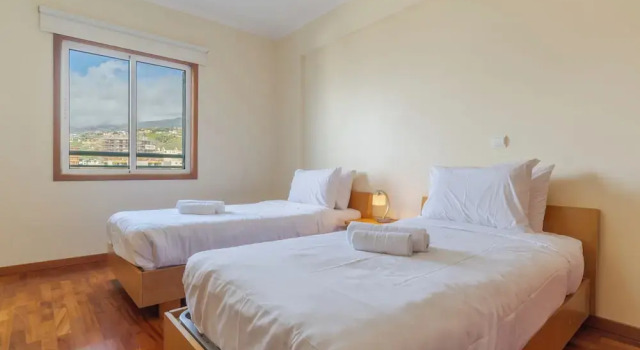 Ivana Apartment by HR Madeira, Rezerwuj Apartament Hotele w Funchal z parkingiem, Parking