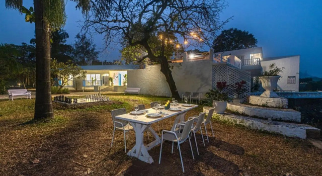 Saffronstays Kairos Zeus