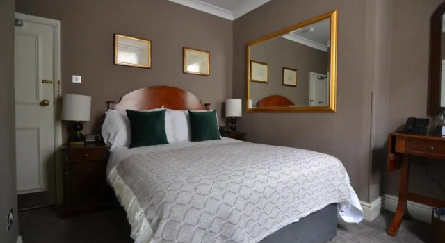 Двухместный номер Standard Angel and Royal Hotel
