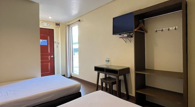 Трёхместный номер Deluxe Hotel 801