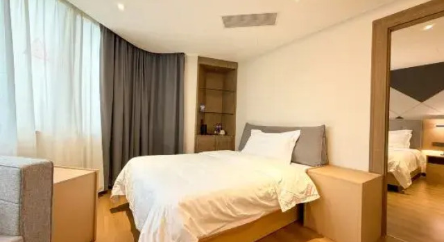 Двухместный семейный люкс Deluxe c 1 комнатой Xi Hotel·Shenzhen Main Anhai Yafen CityXin'an Park Subway Station