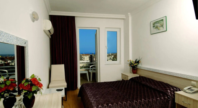 Lara Diamond Hotel