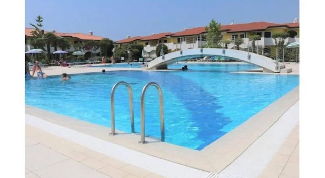 Апартаменты Enjoy the sun From a Private Garden!