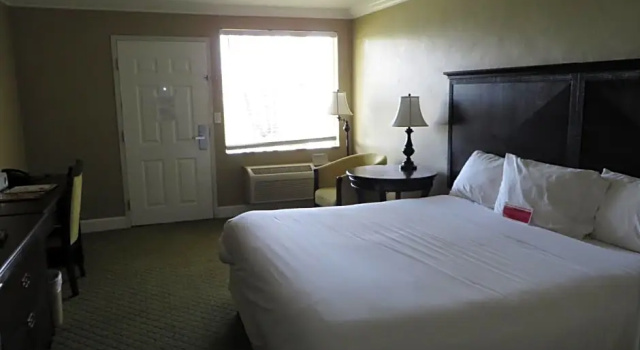 Двухместный номер Standard Ramada by Wyndham Lake Placid