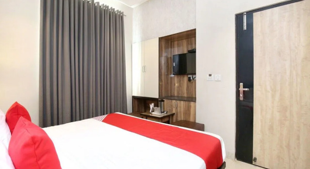 OYO 17084 Hotel Grand Orchid, Rezerwuj Hotel Panchkula Delhi