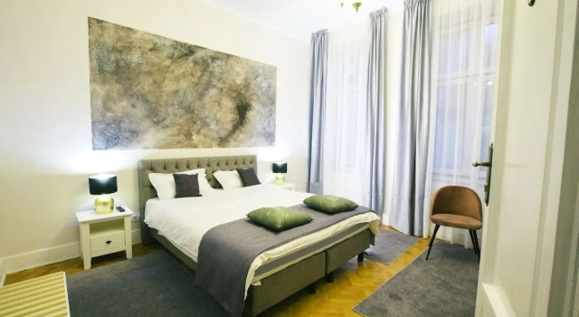 Charma Residence, Varaa Hotelli Sibiu Old Town 
