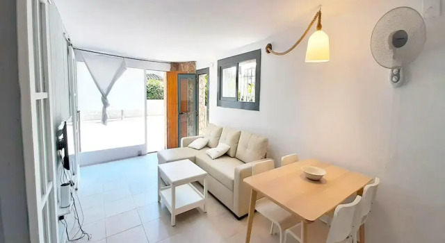 Apartment for 5 People in Costa Brava, Забронировать Апартаменты/квартира Апартаменты Baix Empordà, Апартаменты/квартира