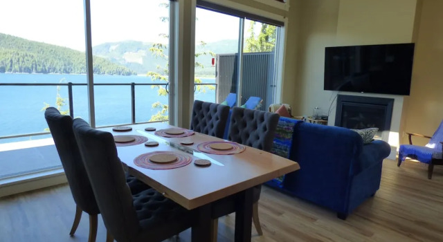 Коттедж Luxury Eagle Reach - A West Coast Cottage