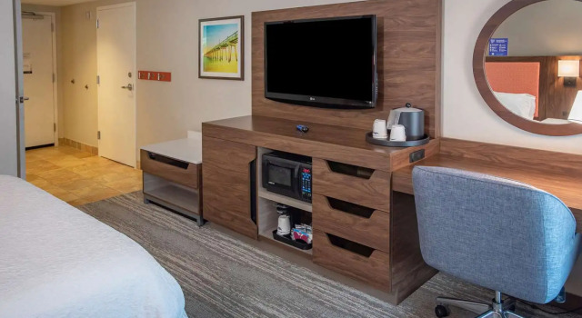 Номер Standard Hampton Inn Pensacola-Airport