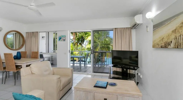 Апартаменты c 1 комнатой рядом с пляжем Agincourt Beachfront Apartments