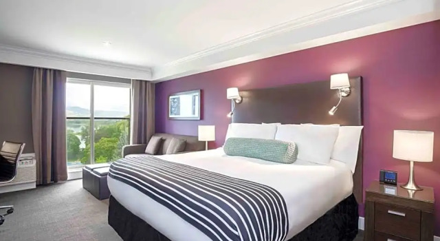 Двухместный номер Grand с видом на город Sandman Signature Kamloops Hotel