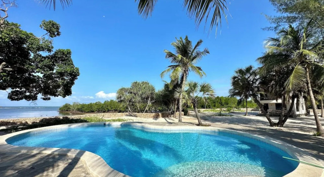 Mwazaro Beach Lodge, Book Hotel Shimoni 