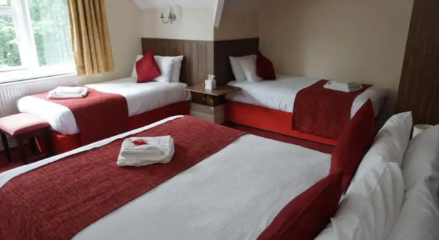 Четырёхместный номер Standard Broadfield Park Hotel by Belvilla