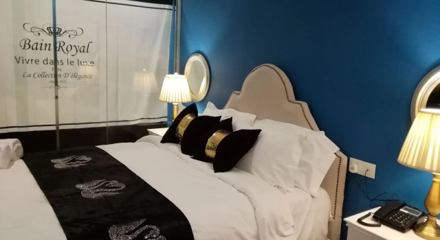 1 Day Car Hotel Station 18
