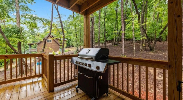 Buck S Bear Lodge-Beautiful Coosawattee Resort, Buchen Sie Resort Ellijay 