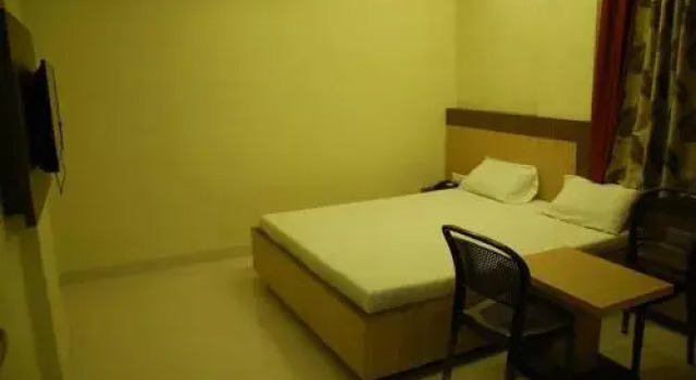 Yashwant Lodge, Rezerwuj Hotel Baramati Nowe Delhi