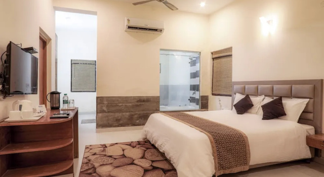 Номер Standard с видом на бассейн Corbett Panorama Resort