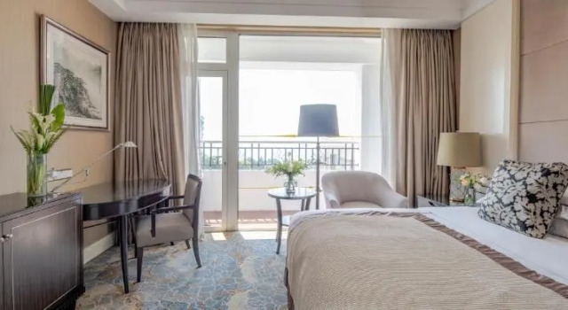 Двухместный номер Deluxe с видом на море Qingdao Seaview Garden Hotel