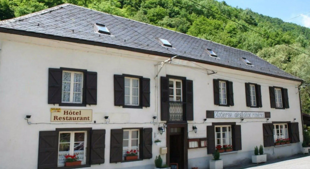 Auberge Des Deux Rivières, Varaa Hostelli Seix Pyrénées Ariégeoises Regional Park