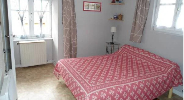 Chez Hélène et Patrick Saget, Rezervasyon Otel  