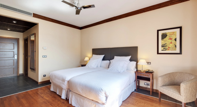 Hotel & Spa Real Badaguás-Jaca, Book Resort Hotels in Aragon with Parking, Parking