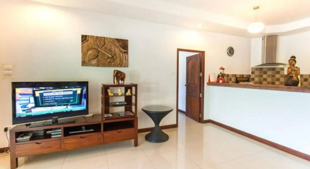 Corton Villa by Jetta
