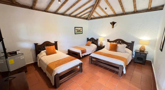 Четырёхместный номер Standard Hotel Campestre Montecarlo