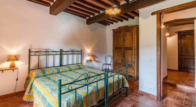 Le Caselle, Rezervați Hotel Cortona 