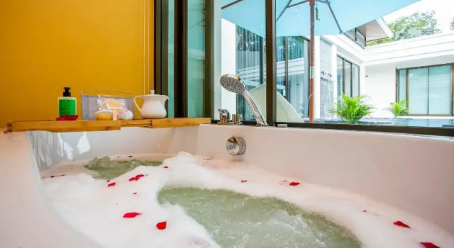 Вилла с 4 комнатами с балконом Phukalini Luxury Pool Villa & Onsen