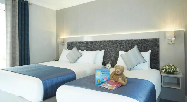 Семейный номер Standard Tower Hotel & Leisure Centre
