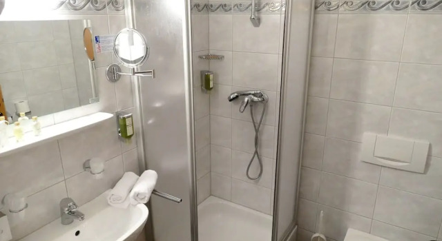 Четырёхместный номер Standard Grandhotel Niederösterreichischer Hof