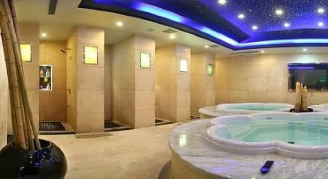 International Hotel Weilai Road - Zhengzhou, Rezervovat Hotel Čeng-čou Henan