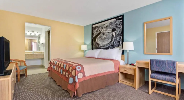 Пятиместный номер Standard Super 8 by Wyndham Tucson/Grant Road Area AZ