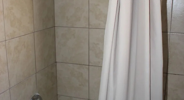 Семейный люкс с 2 комнатами Lava Spa Motel & RV